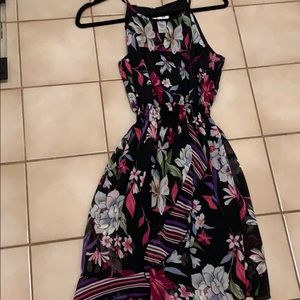 NWOT sleeveless Juniorās dress! š